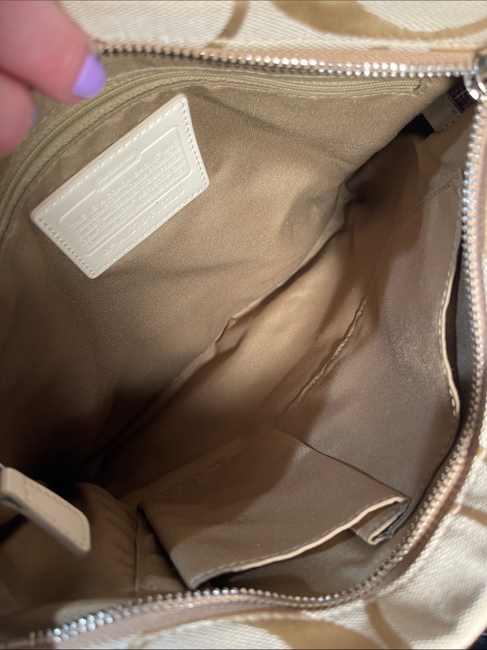 Coach Beige Signature Crossbody Shoulder Bag with Chalk Trim NWT F19220 - Picture 9 of 9